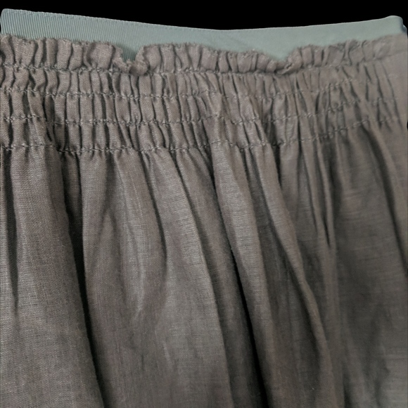 Olive linen lace & eyelet skirt - Picture 4 of 5